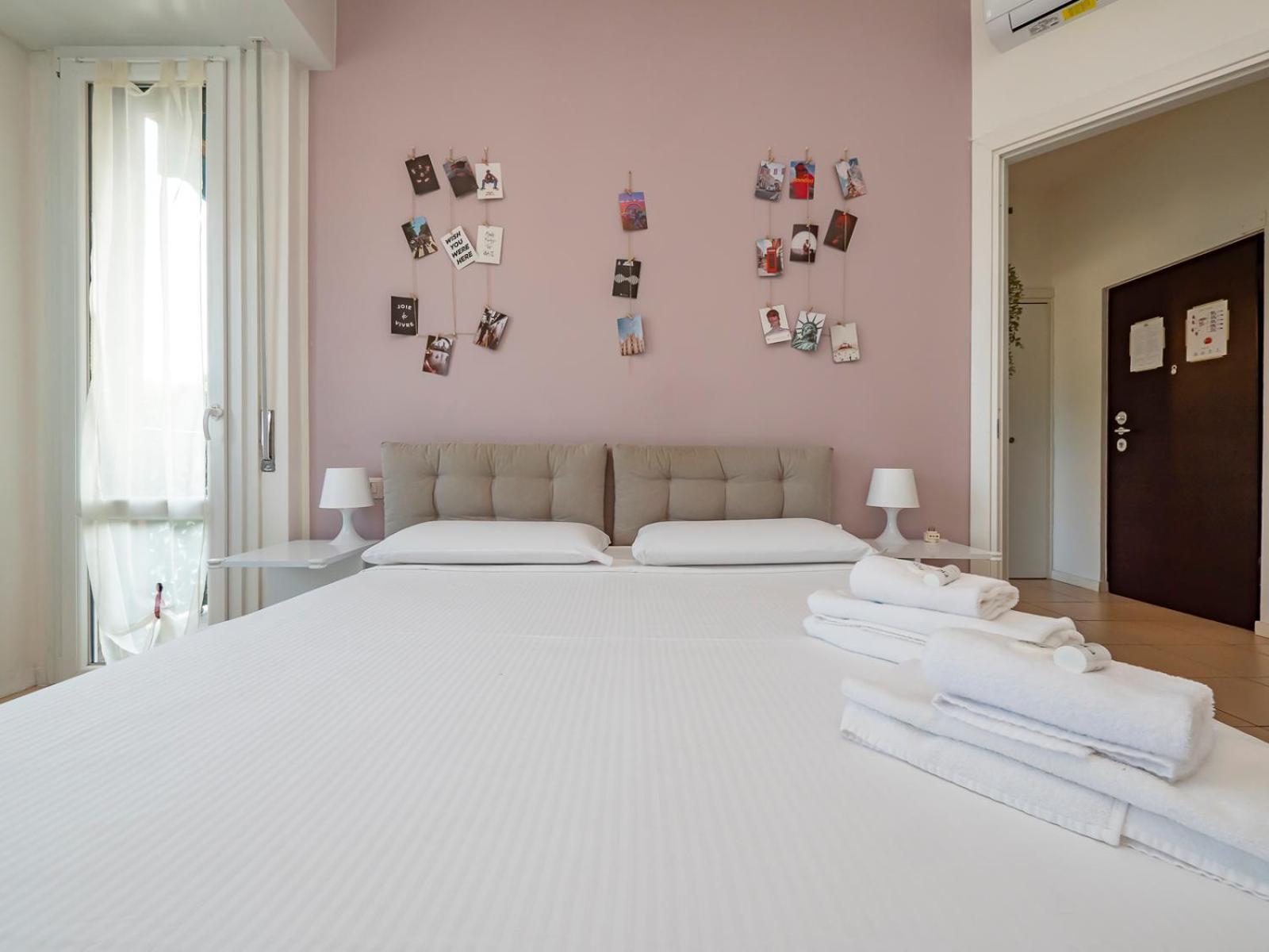 I Host - Forze Armate 83 Appartement *
